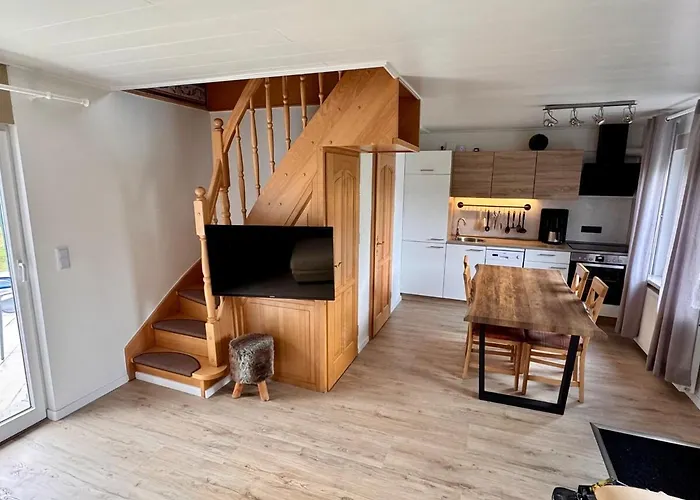 Mit Eigenem Garten 2 Sz 2 Baeder 70qm