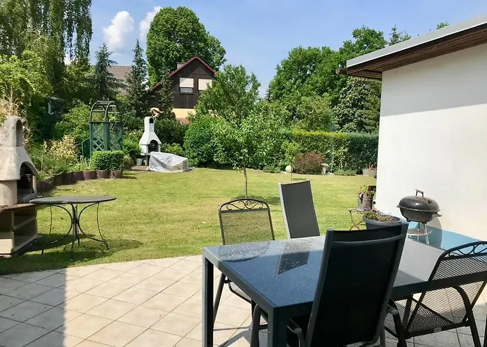 Prázdninový dům Mit Eigenem Garten 2 Sz 2 Baeder 70qm